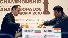 Nach der zweiten Partie des Schach-WM-Kampfes zwischen Vesselin Topalov und Viswanathan Anand in Sofia steht es 1:1