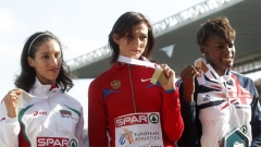Wanja Stambolowa (l.) gewann auf dem Finale der Europameisterschaft in Barcelona die Silbermedaille über 400 Meter Hürden