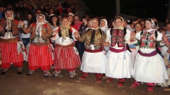 Γυναικείος γαμήλιος χορός στο χωριό Σισάβετς