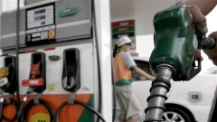 Η αύξηση των τιμών των καυσίμων θα επιβραδύνει τους ρυθμούς αναζωογόνησης της εθνικής οικονομίας