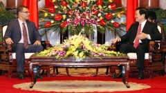 Αφού ο Βιετναμέζος αντιπρόεδρος της κυβέρνησης Νγκουέν Τχιέν Νιάν επισκέφθηκε την Βουλγαρία στις αρχές Σεπτεμβρίου, τον Οκτώβριο ο Βούλγαρος αντιπρόεδρος της κυβέρνησης και υπουργός Οικονομικών Συμεών Ντιάνκοφ επισκέφθηκε το Βιετνάμ