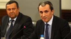 Ο πρωθυπουργός Πλάμεν Ορεσάρσκι (δεξιά) με τον υπουργός Εργασίας και Κοινωνικής Πολτικής Χασάν Αντέμοφ