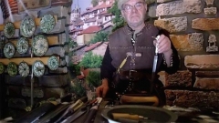Οι επισκέπτες μπορούν να δουν κάποιες από τις παραδοσιακές βουλγαρικές βιοτεχνίες