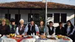 Οι κάτοικοι του χωριού έχουν διατηρήσει το πνεύμα του γνωστού συγγραφέα Ντιμίταρ Τσορμπατζίισκι-Τσουντομίρ