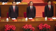 Китайският президент Ху Цзинтао /ляво/ и премиерът Вън Цзябао /в средата/ по време на честването на 90-тата годишнина на Китйската комунистическа партия