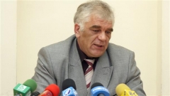 ЛУКОЙЛ не плаща корпоративен данък, защото работи на загуба, а акцизът и ДДС-то го плаща всеки един български гражданин на бензиностанцията, твърди шефът на митниците Ваньо Танов.