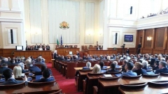Янаки Стоилов: Съчетанието на неустойчив парламент с колебливо правителство ще бъде лошо