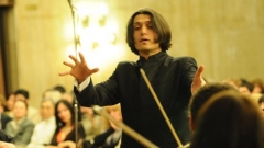 Младият диригент застана пред радиосимфониците на финала на галаконцерта 