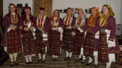Женската фолклорна група от село Сатовча