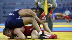 Вангелов и Куракаев заеха 5-о място в своите категории на Световното първенство по борба за юноши в София