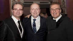 Д-р Лубош Риха, президент на международна компания (вляво), Мартин Кутнер, изпълнителен директор на българския клон на компанията (в средата) и Васил Найденов (вдясно) в София.