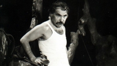Григор Вачков в моноспектакъла „Лазарица” от Йордан Радичков (1978 г.). Постановка на Сатиричния театър.