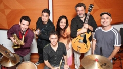 Любителите на бразилската музика ще чуят Алешандре Куня бенд.
