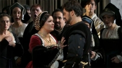 Анна Нетребко (Анна Болейн) и Елдар Абдразаков (Хенри VIII) в сцена от първо действие на операта „Анна Болейн”.