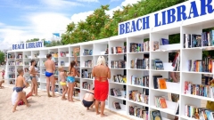 В курортния комплекс „Албена” беше открита първата в Европа плажна библиотека.