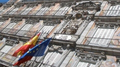 Плаза Майор (Главният площад) - с дължина 120 и ширина 90 м е сърцето на Мадрид.