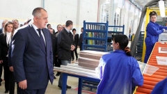 Kryeministri Bojko Borisov ishte i pranishëm në inaugurimin e uzinës së pestë të kompanisë turke “Shishexham” në qytetin bullgar Tërgovishte.