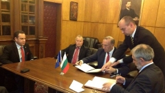 Rektori i Universitetit të Prishtinës, Prof. Dr. Ibrahim Gashi dhe rektori i Universitetit të Sofjes, Prof. Dr. Ivan Illçev nënshkruan marrëveshje bashkëpunimi.