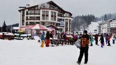 Пред нову ски сезону у Пампорову су набављени нови топови за вештачки снег тако да ће 80% скијашких стаза омогућити квалитетно скијање без обзира на временске услове.